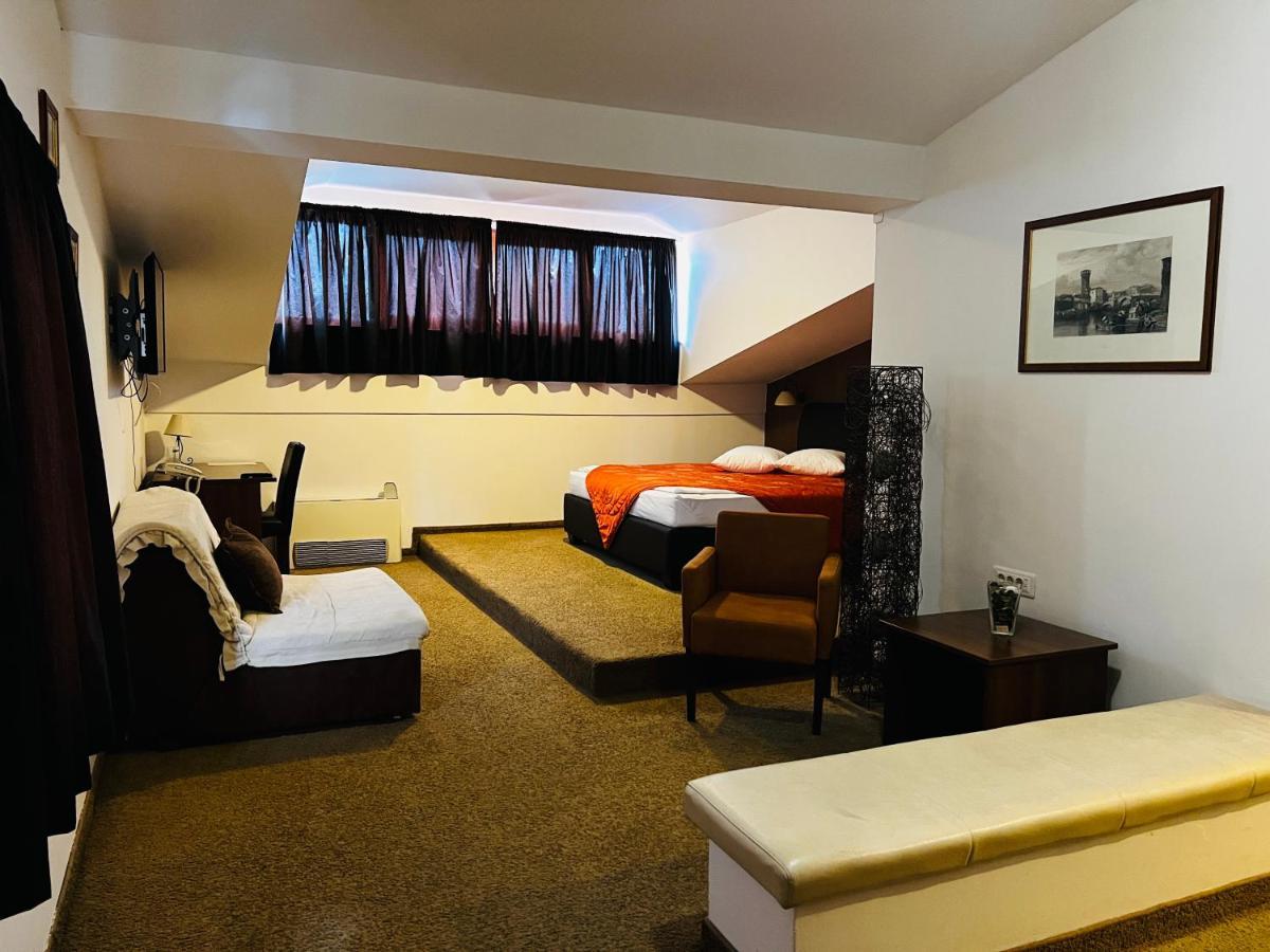Stara Ada Banja Luka Hotel Buitenkant foto