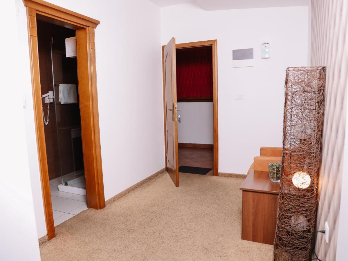 Stara Ada Banja Luka Hotel Buitenkant foto